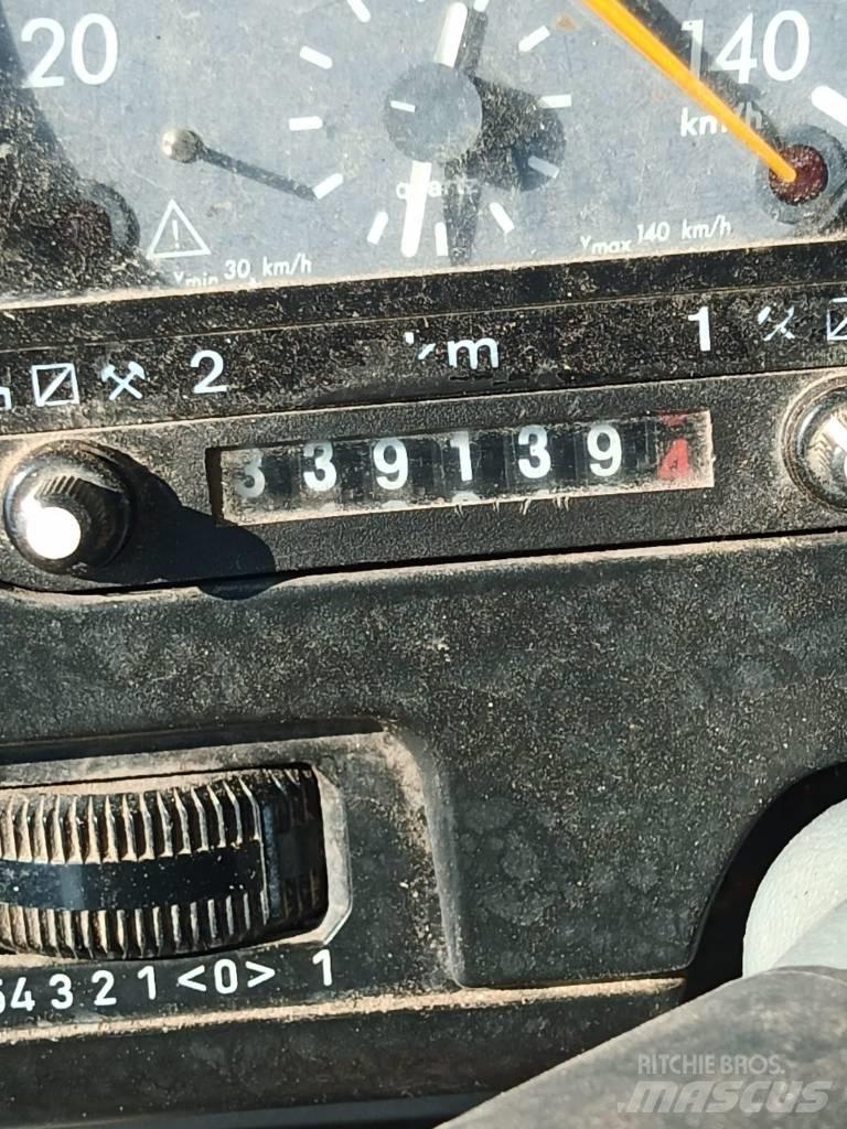 Mercedes-Benz 614 D 篷布卡車