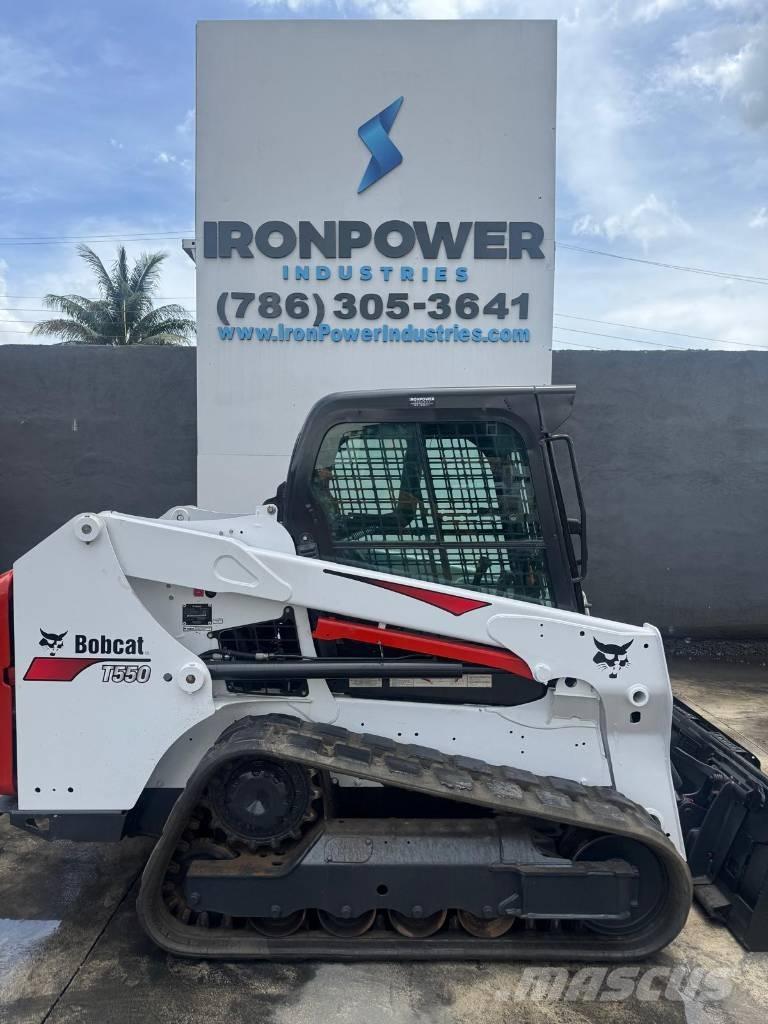 Bobcat T 550 滑移轉向裝載機