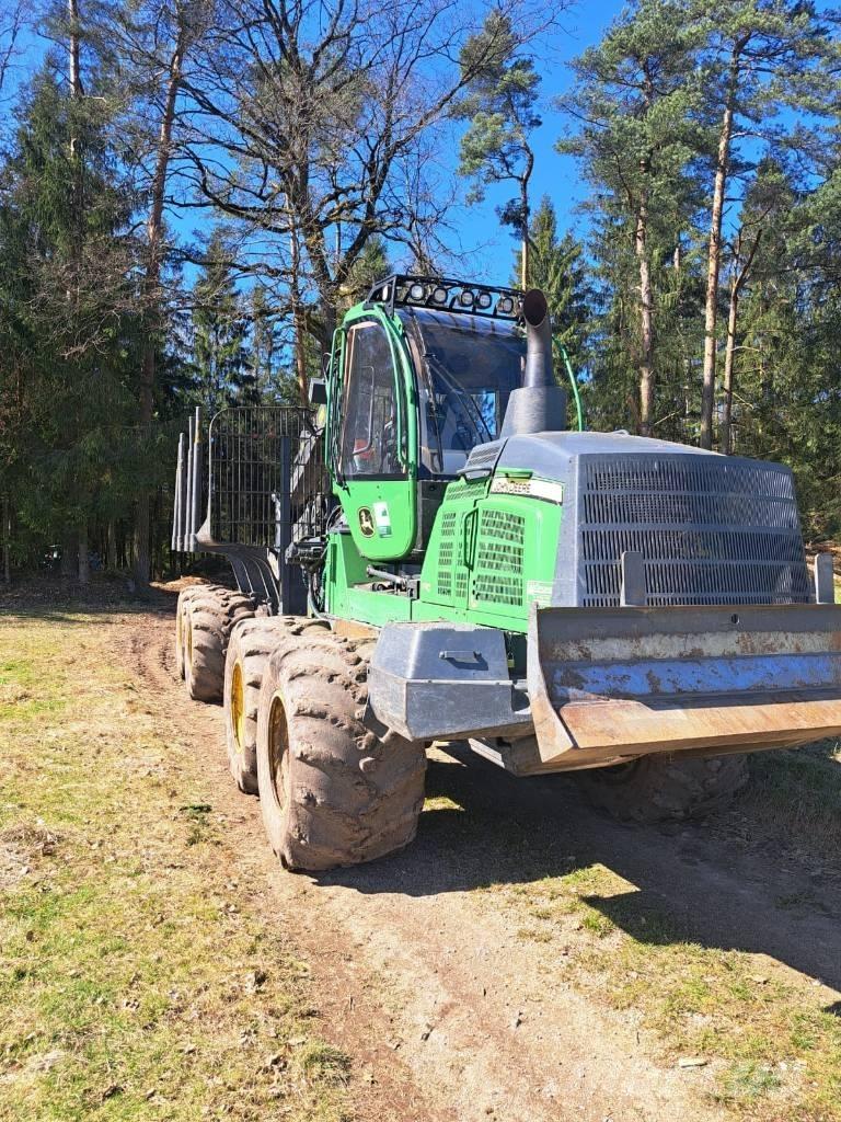 John Deere 1110 G 集運機