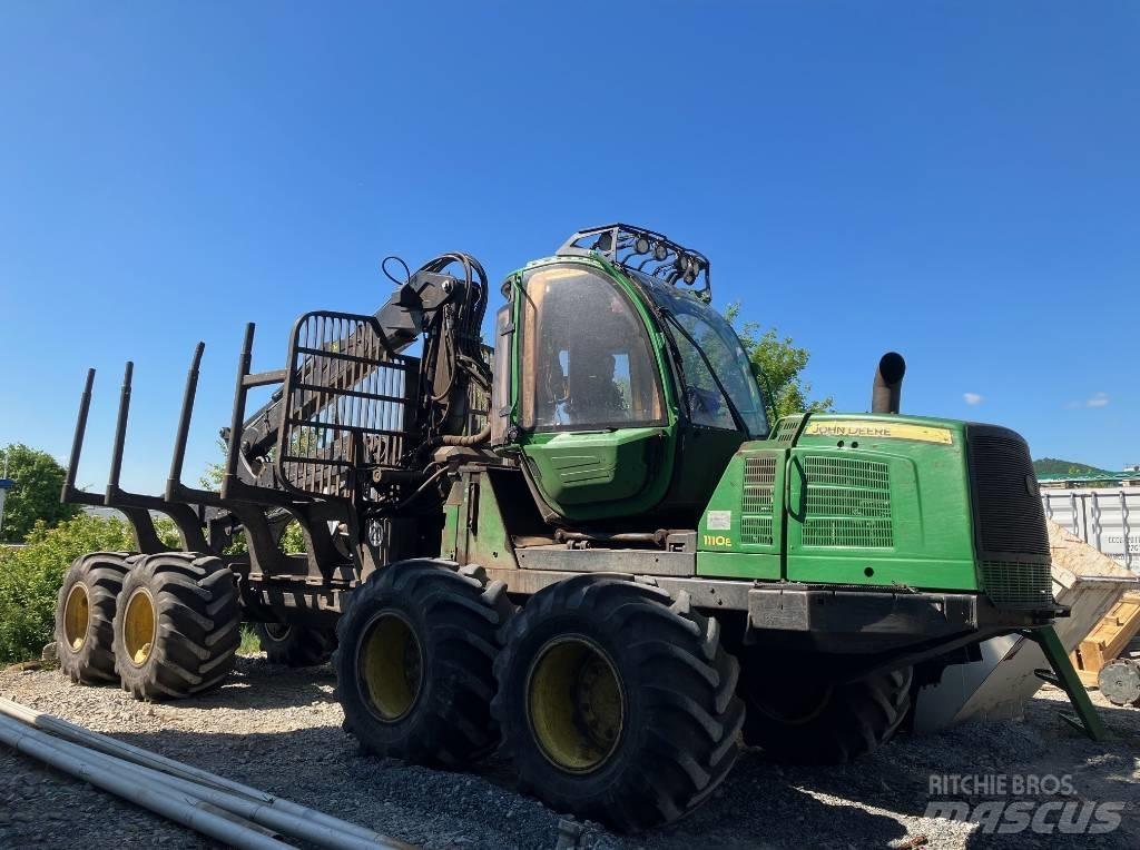 John Deere 1110 E 集運機
