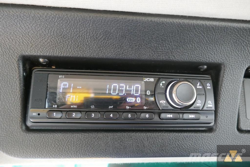 JCB 4CX PRO 反鏟裝載機