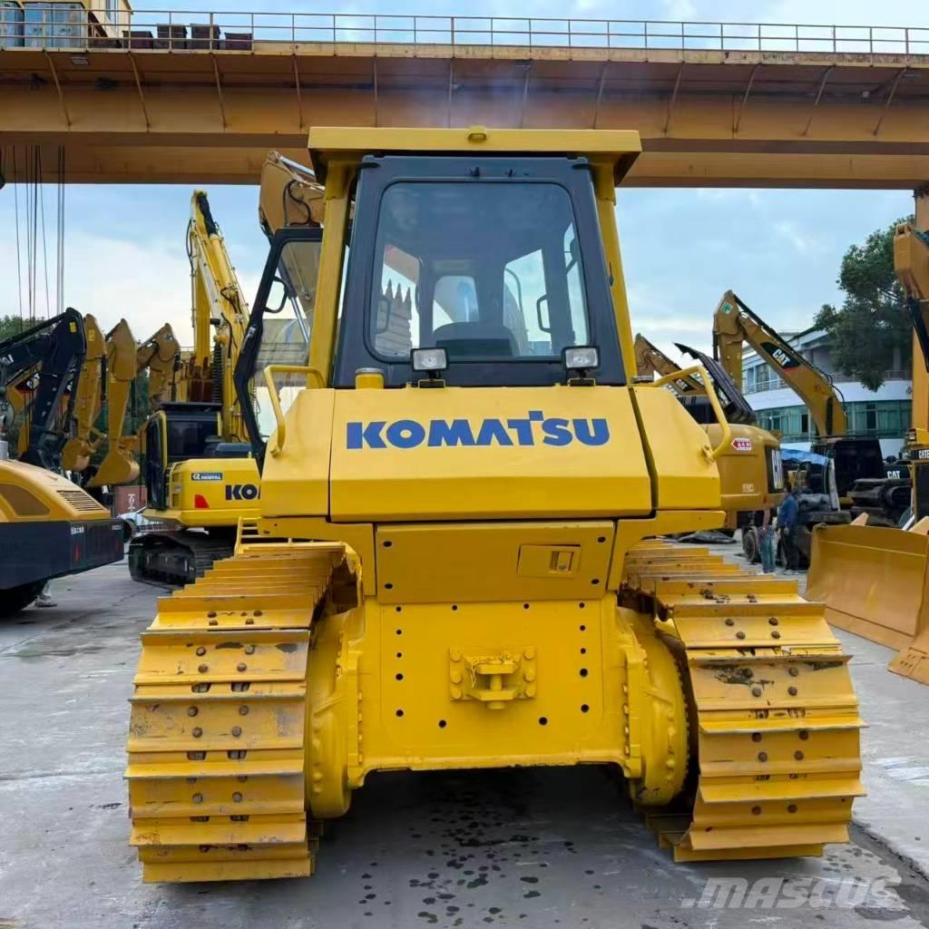 Komatsu D65PX-12E 履帶推土機