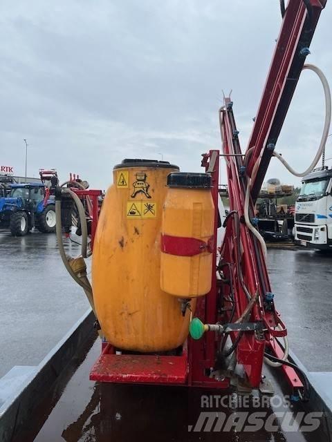 Junkkari 700/12 承載式噴霧機