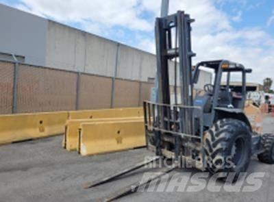CASE 586H 越野車