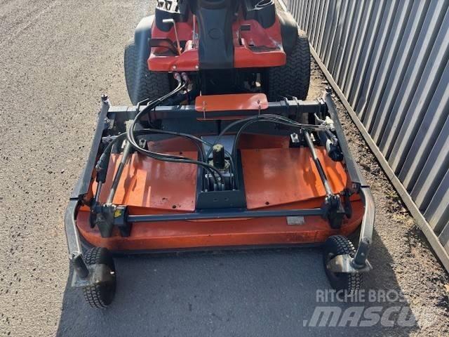 Kubota F 3090 騎乘式割草機