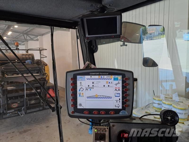 Agrio DINO 6000 自走式噴霧機