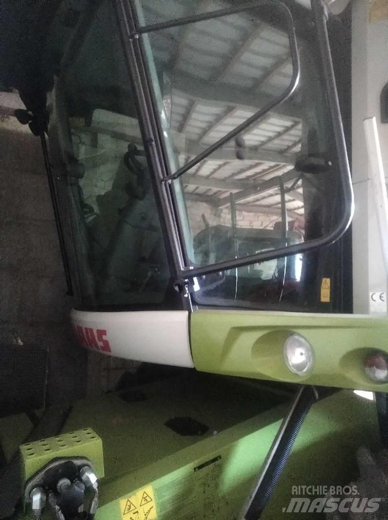 CLAAS Tucano 320 聯合收穫機