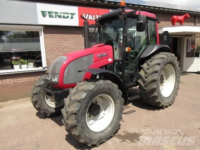 Valtra A93 HITECH 曳引機