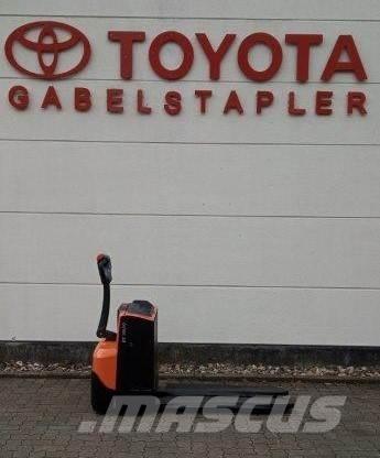 Toyota LWE 200 低架升降機