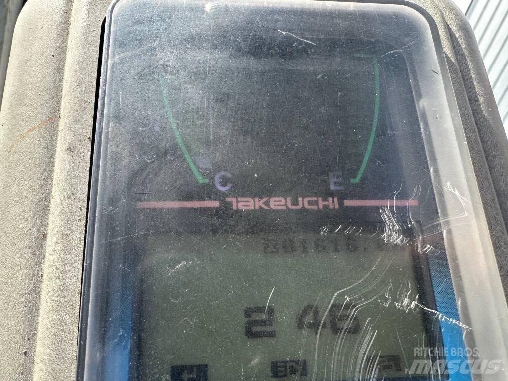 Takeuchi TB 216 小型挖土機/掘鑿機<7t(小型挖掘機)