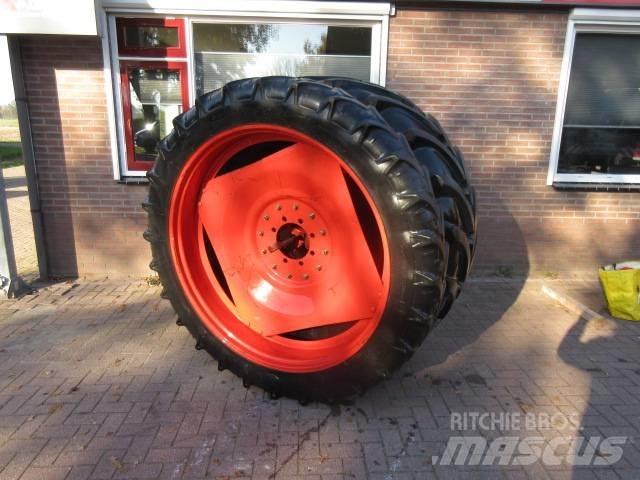 Vredestein traxion+ 輪胎、車輪和輪圈
