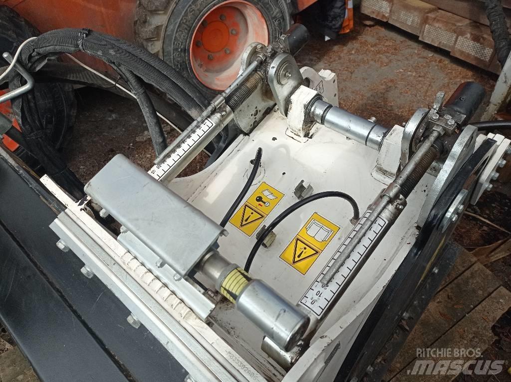Locust WAY 752 輪胎式裝載機