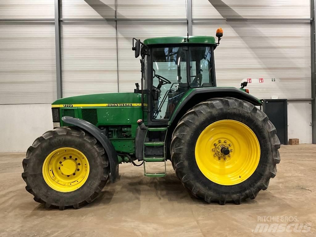 John Deere 7710 曳引機