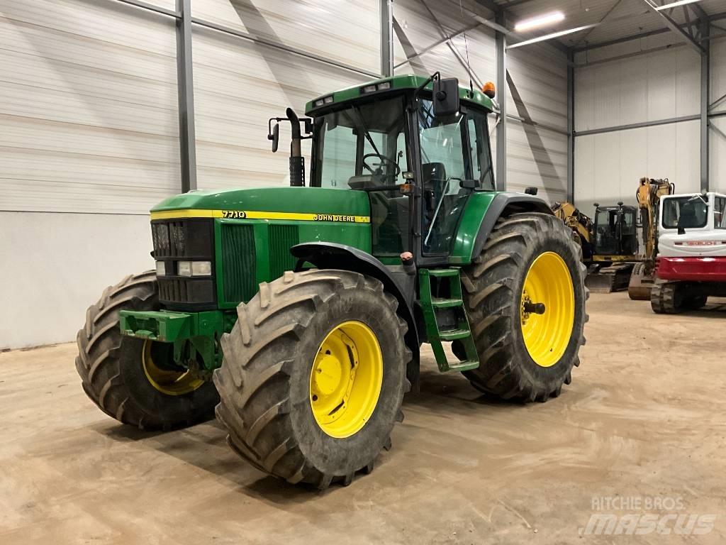 John Deere 7710 曳引機