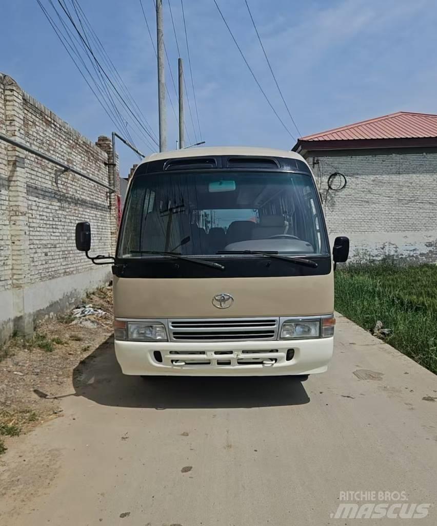 Toyota Coaster Bus 迷你巴士
