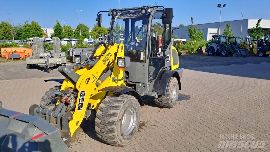 Wacker Neuson WL34 輪胎式裝載機