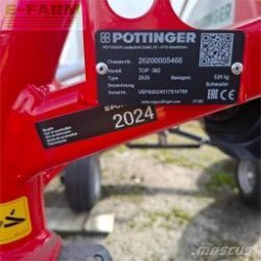 Pöttinger Top 382 堆草機