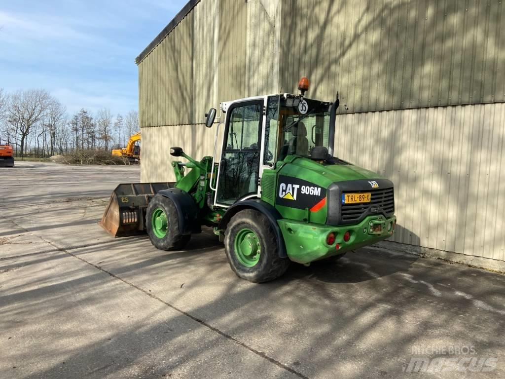 CAT 906M 輪胎式裝載機