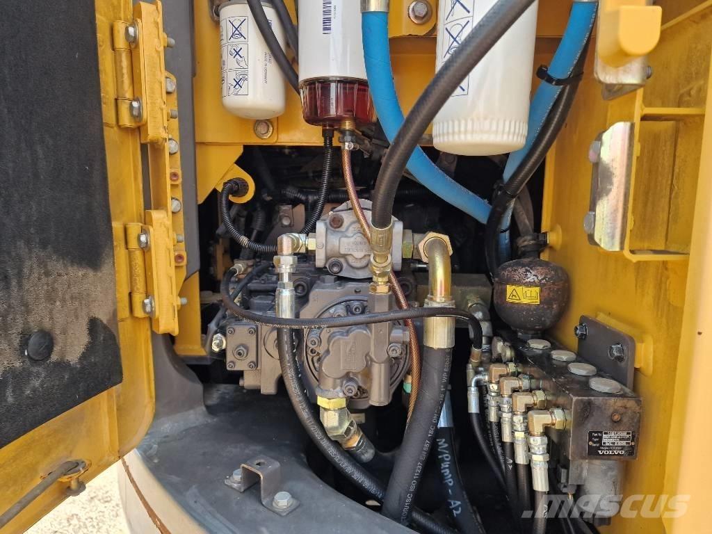 Volvo ECR 145 D 履帶式 挖土機/掘鑿機/挖掘機