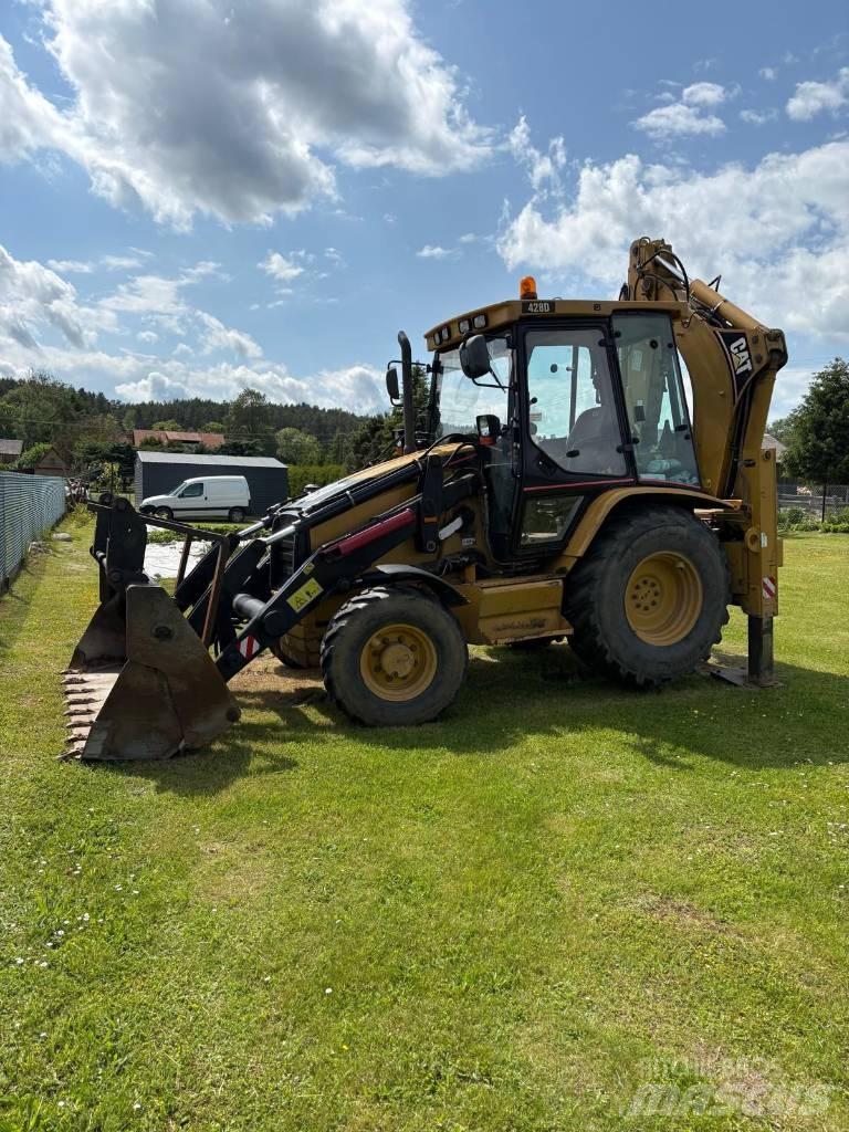 CAT 428 D 4x4 反鏟裝載機
