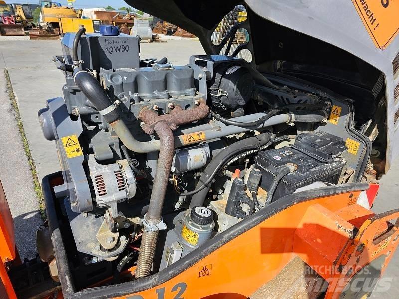 Hamm HD 12 VV 雙輪滾壓機