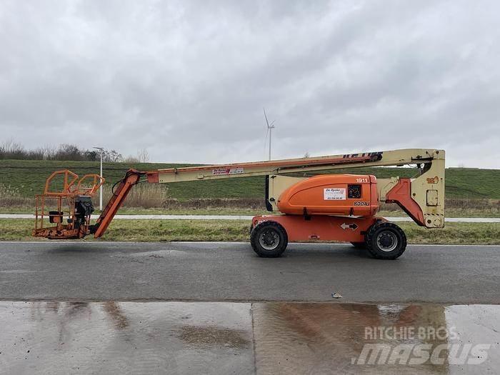 JLG 800AJ 曲臂高空作業車
