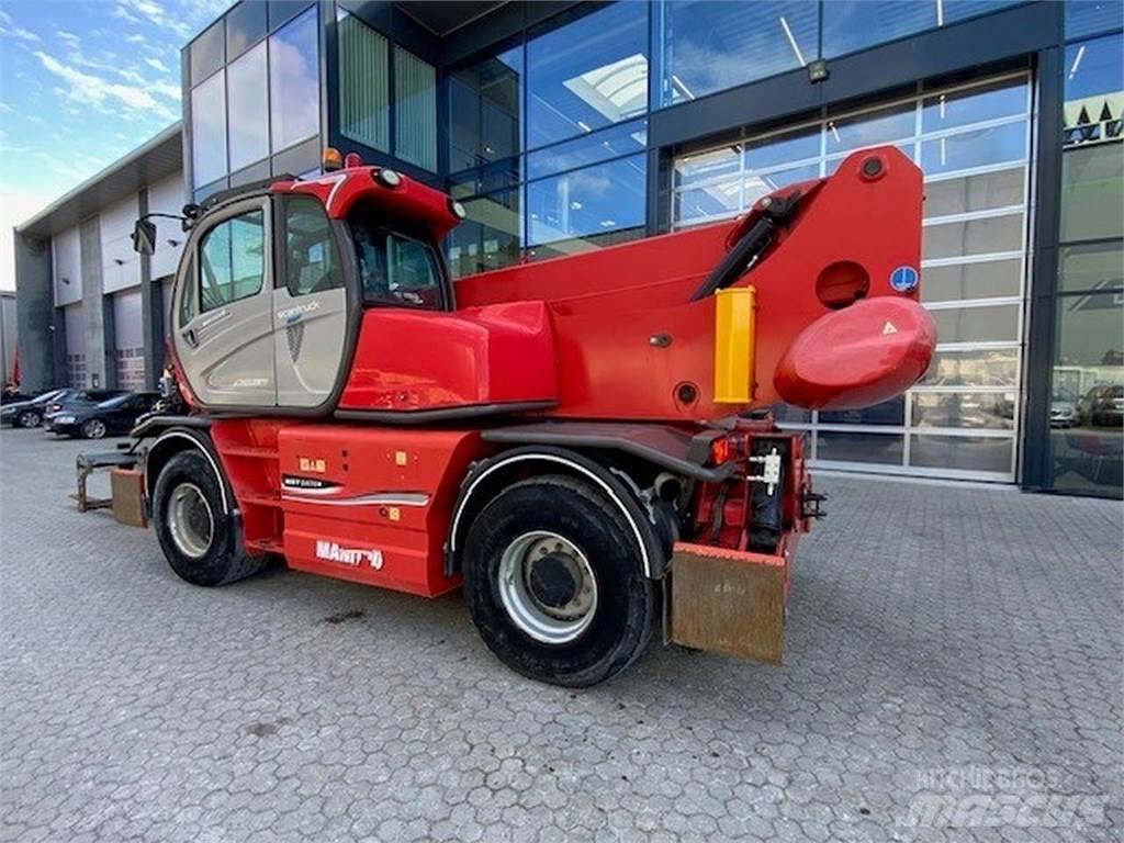 Manitou MRT2470 P+ 伸縮臂操作車