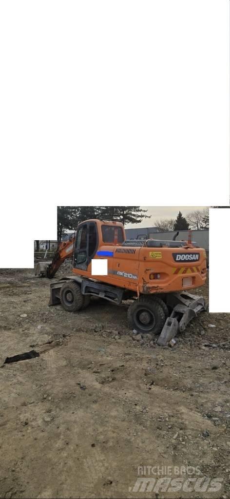 Doosan DX 210 W 旋轉式挖土機/掘鑿機/挖掘機