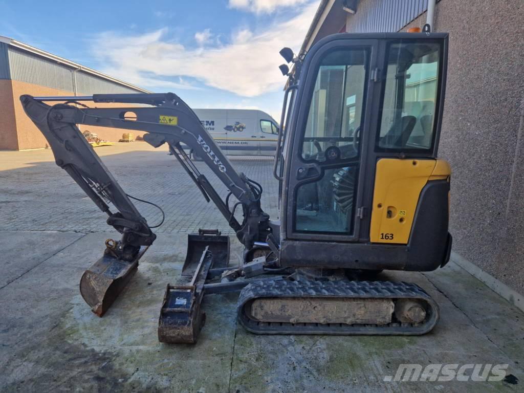 Volvo EC 20 D 小型挖土機/掘鑿機<7t(小型挖掘機)