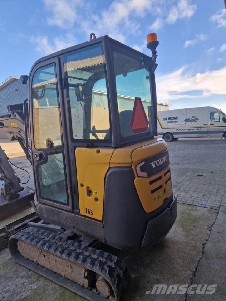 Volvo EC 20 D 小型挖土機/掘鑿機<7t(小型挖掘機)