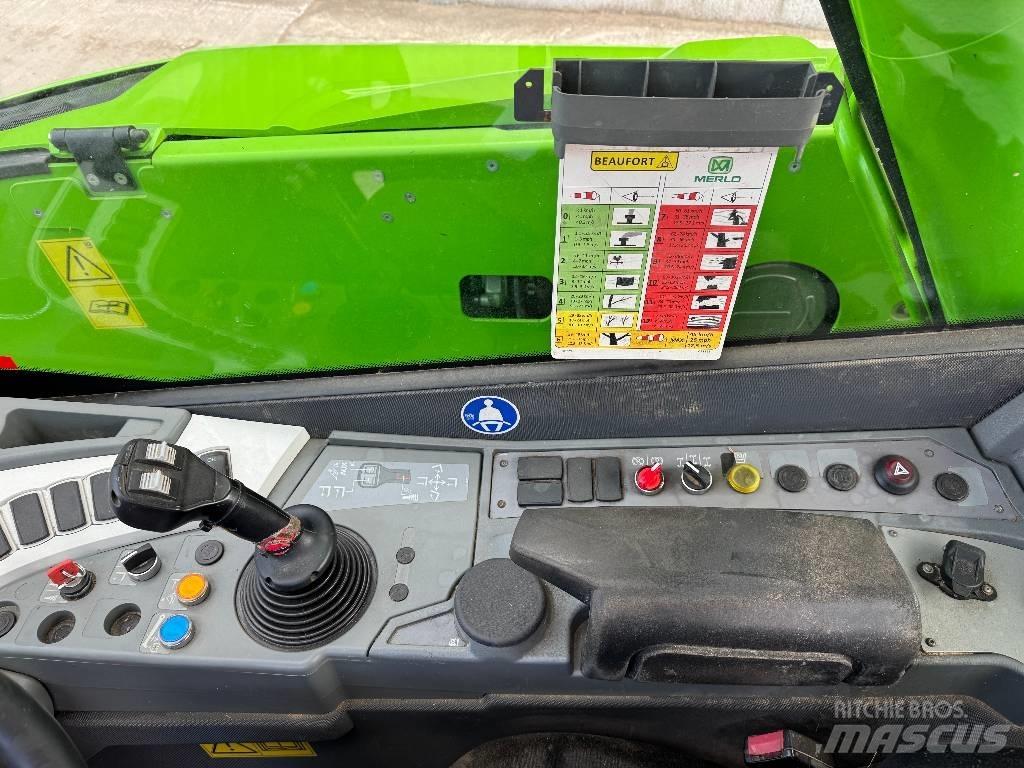 Merlo P 27.6 Plus 伸縮臂操作車