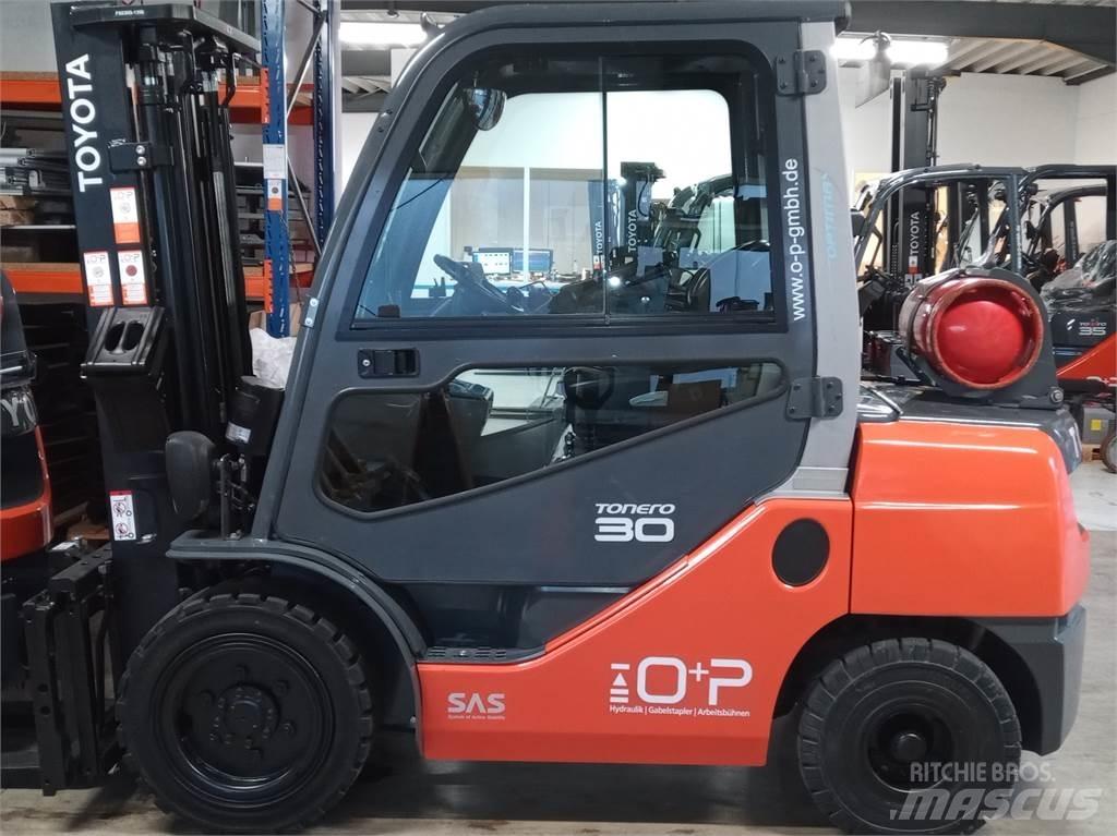 Toyota 02-8FGF30 液化石油氣LPG卡車
