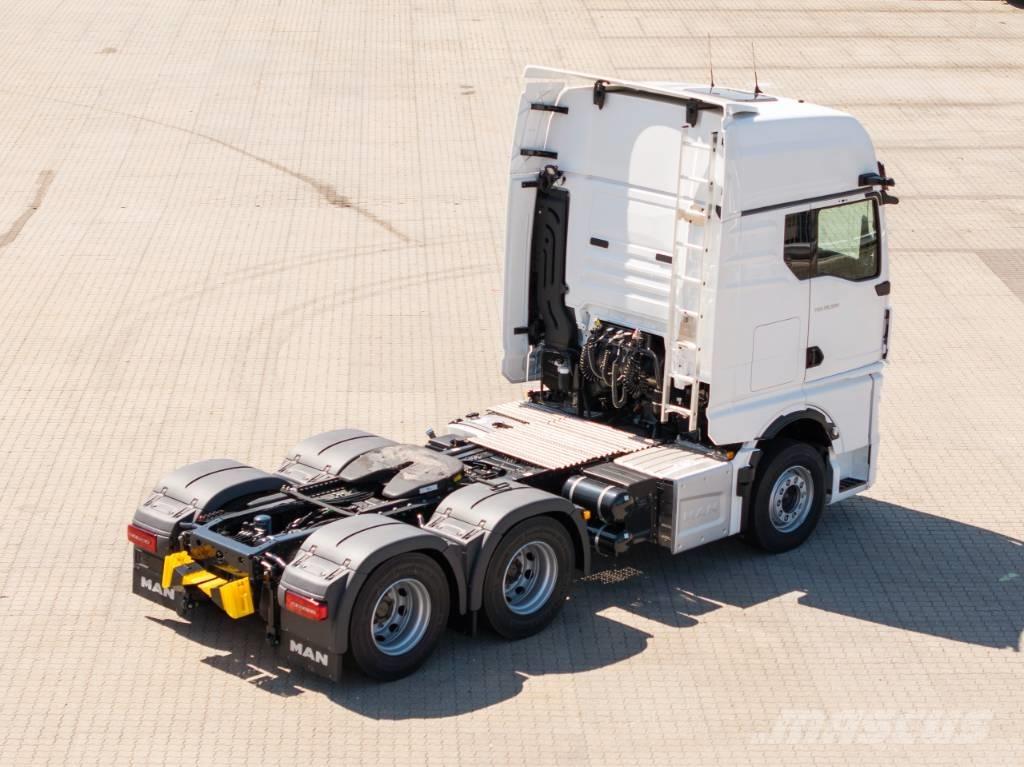 MAN TGX 28.520 6x2=2 曳引機組件