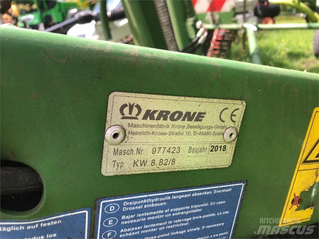 Krone KW 8.82/8 耙與翻草機