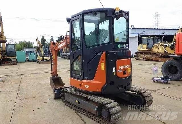 Hitachi 30 小型挖土機/掘鑿機<7t(小型挖掘機)