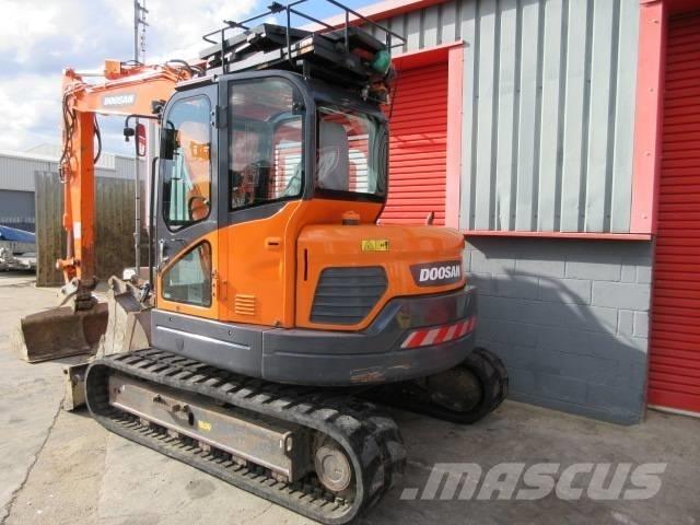 Doosan DX 85 R-3 中型挖土機/掘鑿機/挖掘機 7t-12t