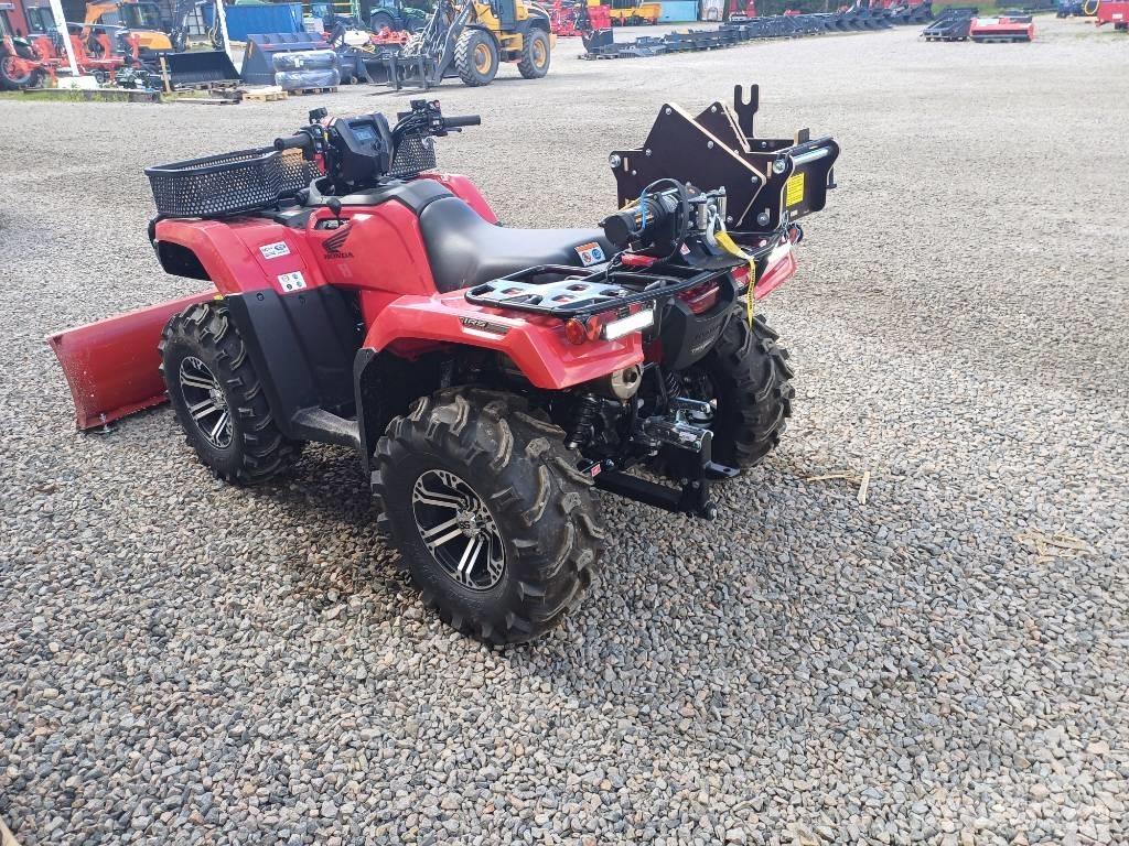Honda Rubicon 520 全地形車