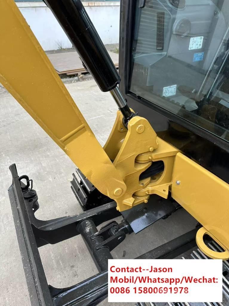 CAT 302 CR 小型挖土機/掘鑿機<7t(小型挖掘機)