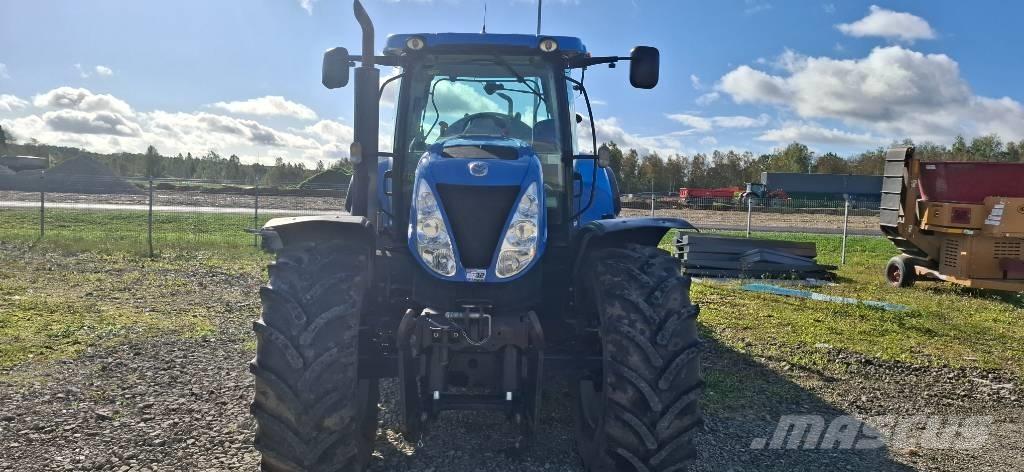 New Holland T7050 曳引機