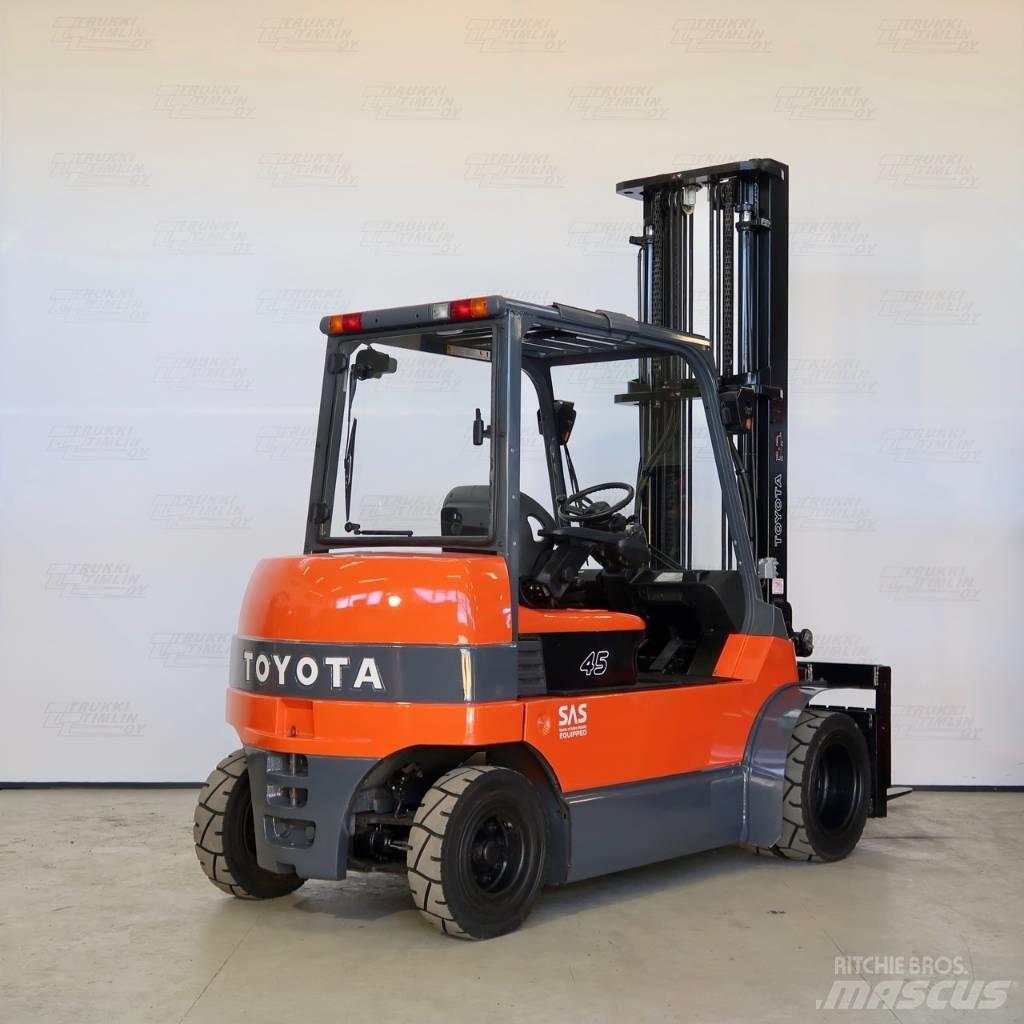 Toyota 7FBMF45 電動堆高機