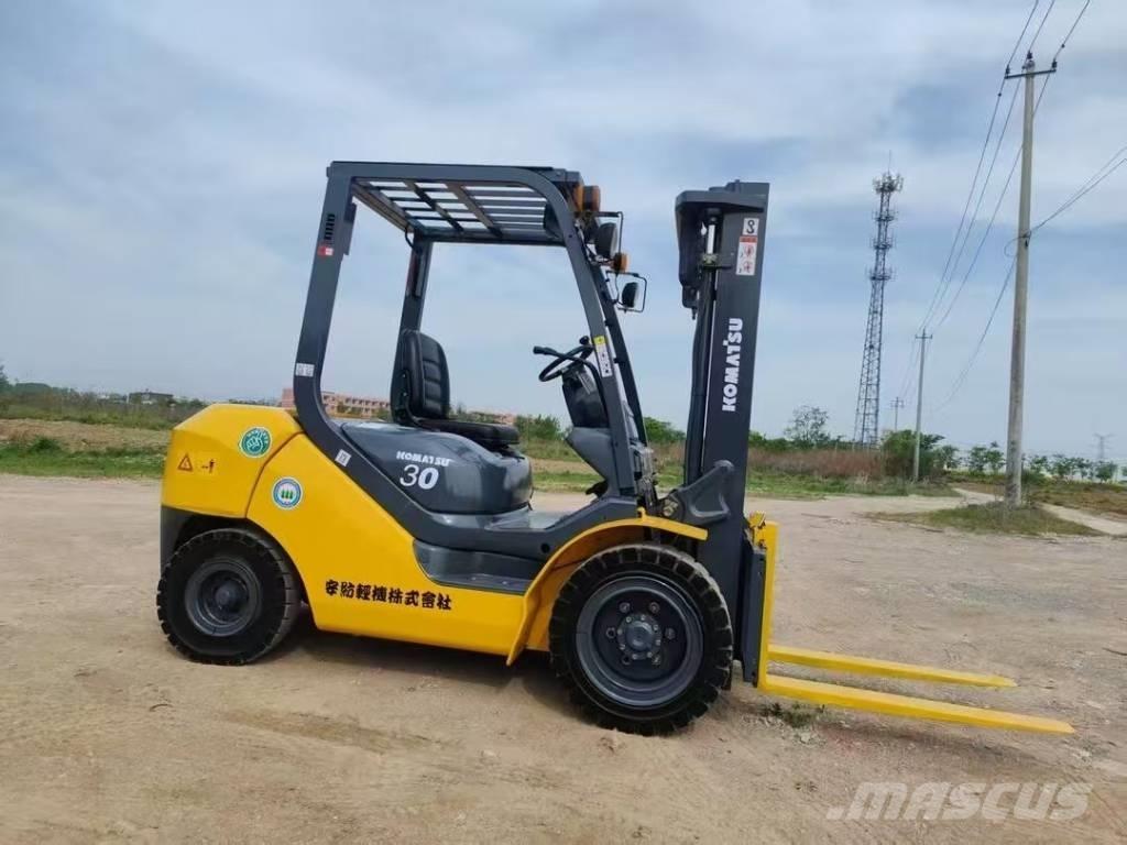 Komatsu 30 柴油卡車