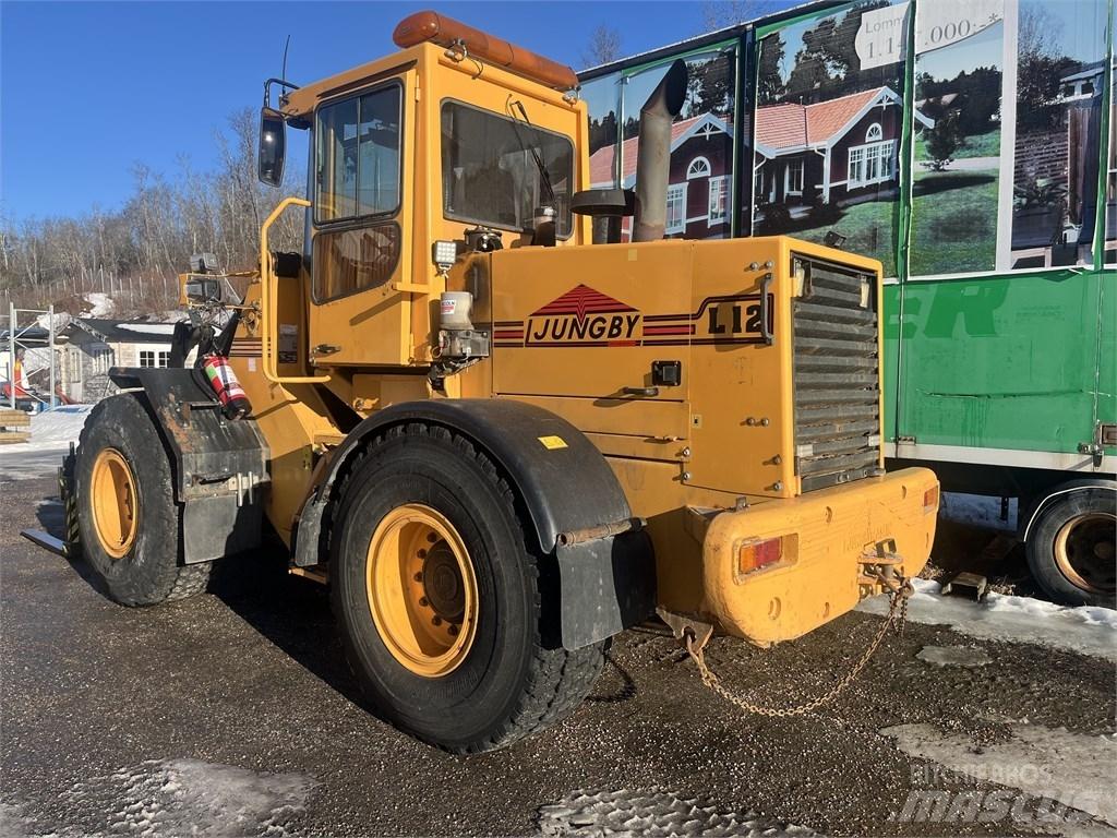 Ljungby L 10 輪胎式裝載機