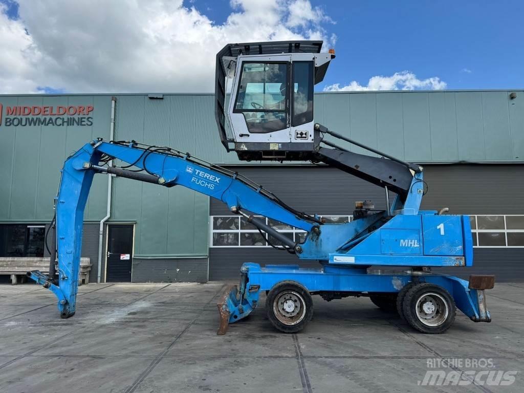 Fuchs MHL 320 廢棄物/工業用操作車