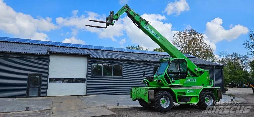 Merlo ROTO 45.21 伸縮臂操作車