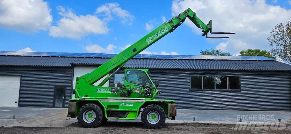 Merlo ROTO 45.21 伸縮臂操作車