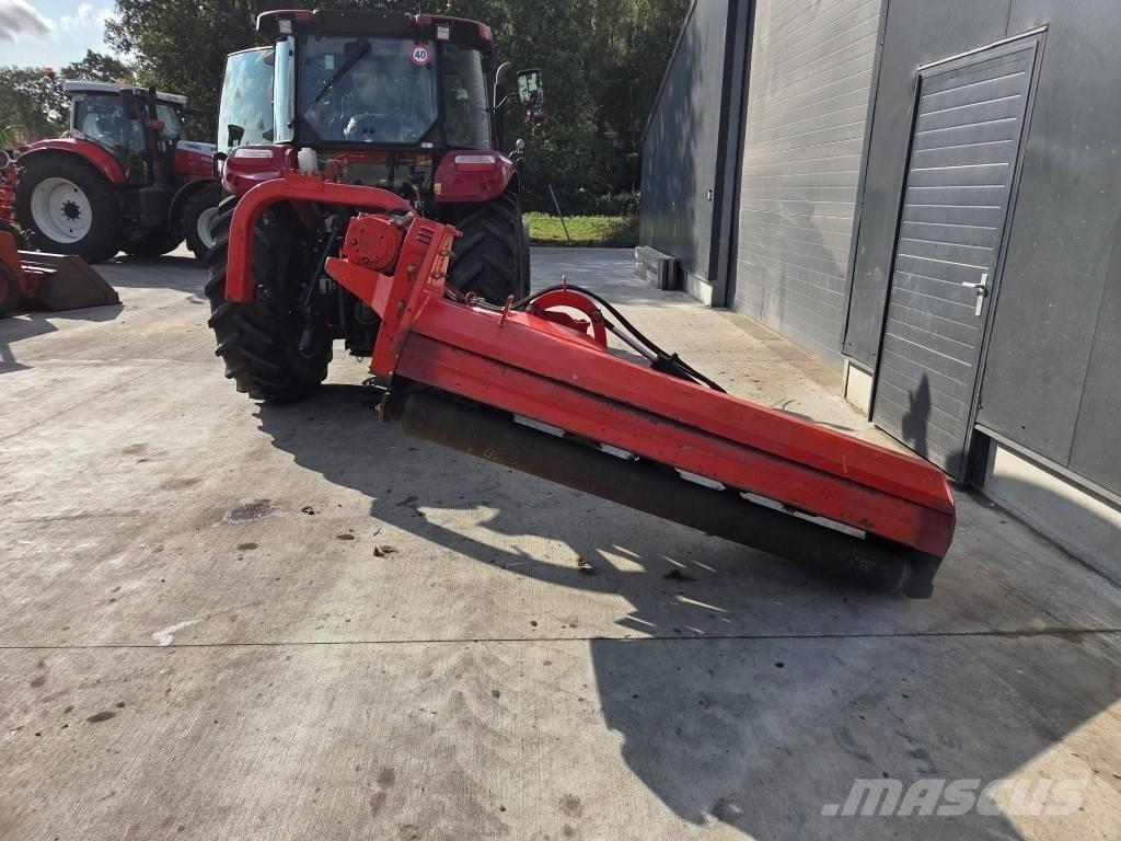 Maschio Giraffa 210 莖葉去葉機
