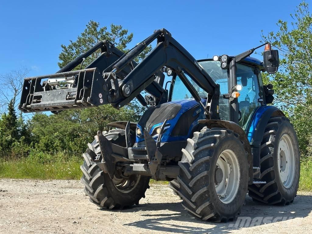 Valtra G 135 Versu 曳引機