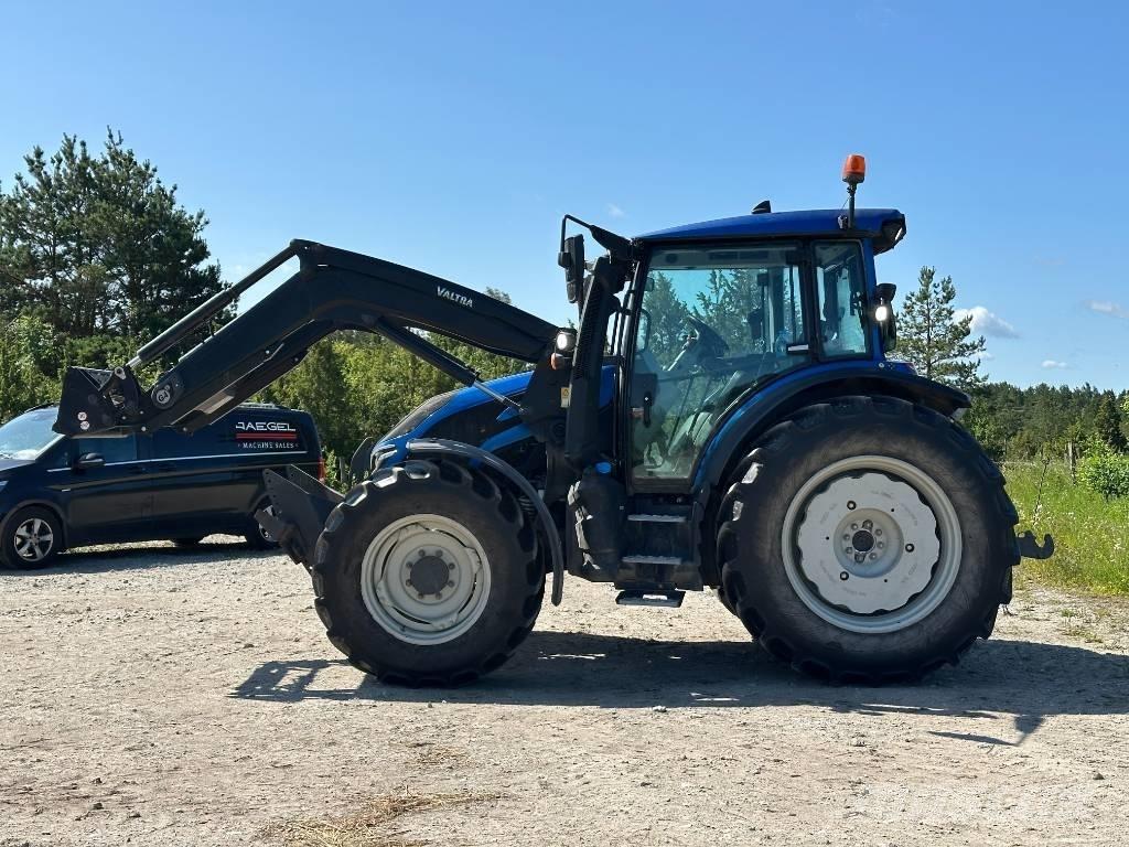 Valtra G 135 Versu 曳引機