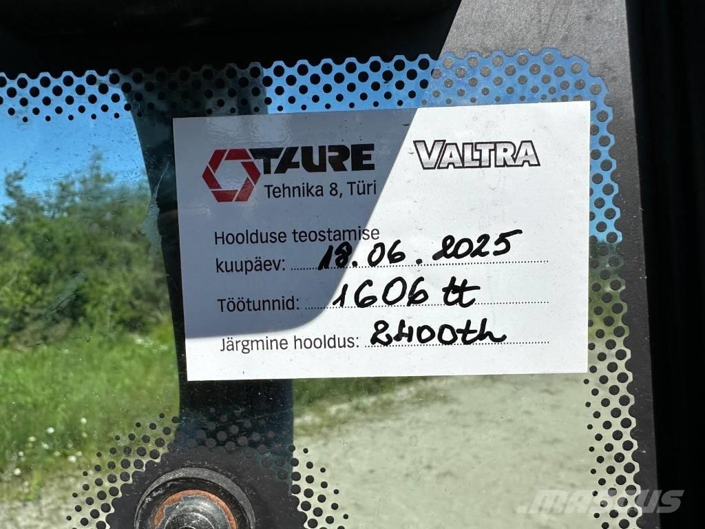 Valtra G 135 Versu 曳引機