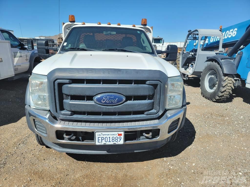 Ford F 450 XL 平板式/側卸式卡車